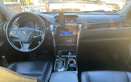 Toyota Camry, 2016 год, 2 000 000 рублей, 4 фотография