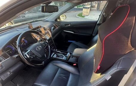 Toyota Camry, 2016 год, 2 000 000 рублей, 6 фотография