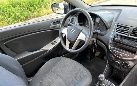 Hyundai Solaris II рестайлинг, 2015 год, 680 000 рублей, 11 фотография