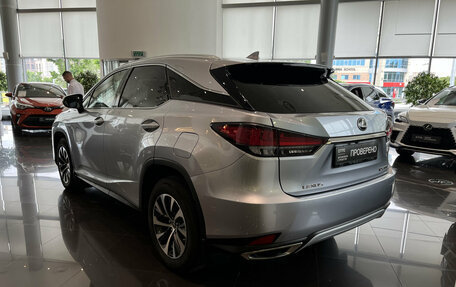 Lexus RX IV рестайлинг, 2021 год, 6 664 000 рублей, 7 фотография