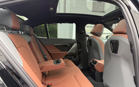 BMW 5 серия, 2025 год, 6 150 000 рублей, 24 фотография