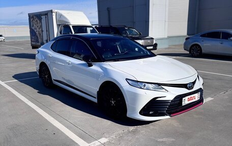 Toyota Camry, 2021 год, 2 600 000 рублей, 3 фотография