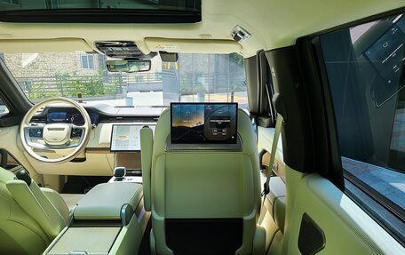 Land Rover Range Rover IV рестайлинг, 2022 год, 17 000 000 рублей, 13 фотография