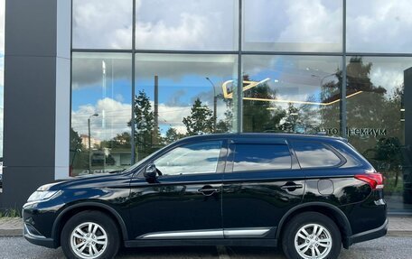 Mitsubishi Outlander III рестайлинг 3, 2019 год, 1 885 000 рублей, 8 фотография