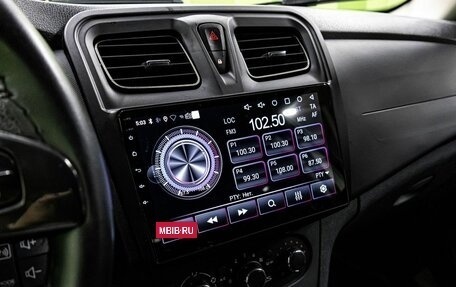 Renault Sandero II рестайлинг, 2017 год, 1 050 000 рублей, 18 фотография
