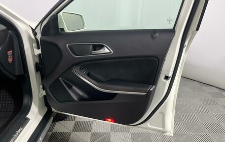 Mercedes-Benz GLA, 2015 год, 1 999 000 рублей, 24 фотография