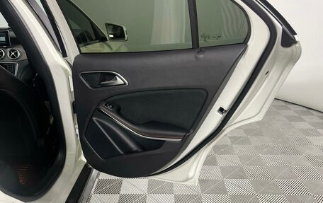 Mercedes-Benz GLA, 2015 год, 1 999 000 рублей, 25 фотография