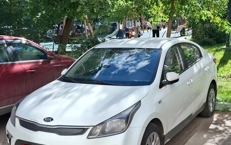 KIA Rio IV, 2017 год, 900 000 рублей, 6 фотография