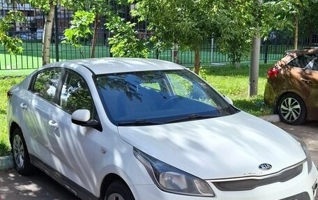 KIA Rio IV, 2017 год, 900 000 рублей, 11 фотография