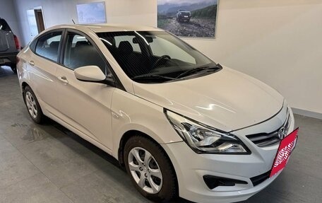 Hyundai Solaris II рестайлинг, 2016 год, 599 000 рублей, 3 фотография
