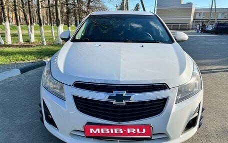 Chevrolet Cruze II, 2013 год, 840 000 рублей, 3 фотография