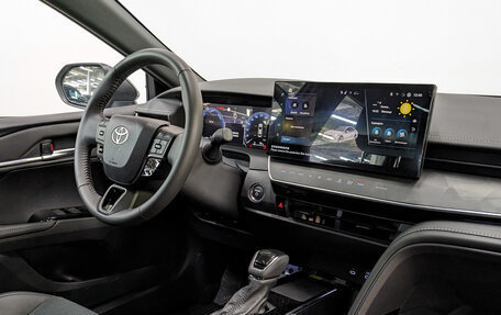 Toyota Camry, 2024 год, 5 005 000 рублей, 9 фотография