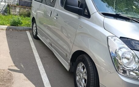 Hyundai Grand Starex Grand Starex I рестайлинг 2, 2009 год, 1 150 000 рублей, 4 фотография