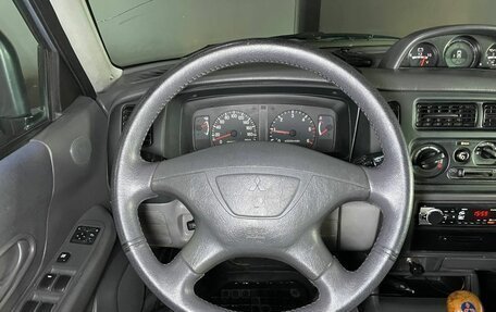 Mitsubishi Pajero Sport II рестайлинг, 2004 год, 1 029 000 рублей, 11 фотография