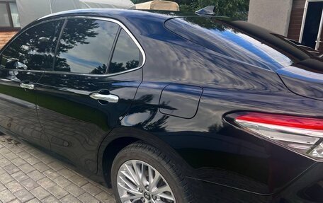 Toyota Camry, 2018 год, 2 250 000 рублей, 16 фотография