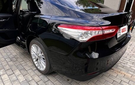 Toyota Camry, 2018 год, 2 250 000 рублей, 13 фотография