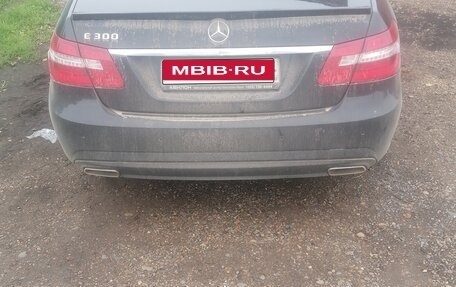 Mercedes-Benz E-Класс, 2010 год, 1 650 000 рублей, 1 фотография