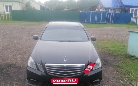 Mercedes-Benz E-Класс, 2010 год, 1 650 000 рублей, 4 фотография