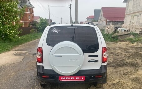 Chevrolet Niva I рестайлинг, 2016 год, 681 000 рублей, 4 фотография