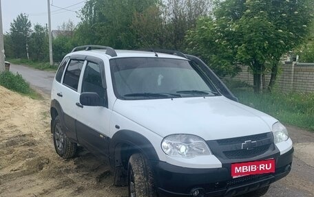 Chevrolet Niva I рестайлинг, 2016 год, 681 000 рублей, 2 фотография