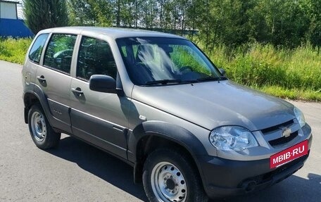 Chevrolet Niva I рестайлинг, 2019 год, 750 000 рублей, 8 фотография