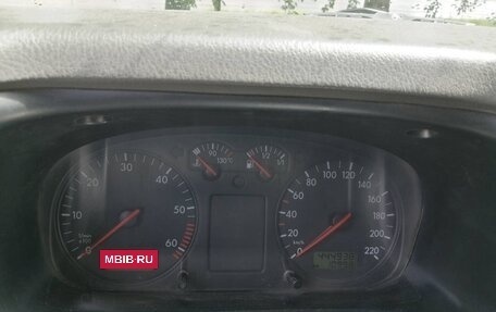Volkswagen Caravelle T5, 2003 год, 1 200 000 рублей, 5 фотография