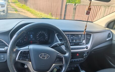 Hyundai Solaris II рестайлинг, 2017 год, 1 450 000 рублей, 7 фотография