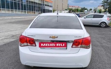 Chevrolet Cruze II, 2014 год, 750 000 рублей, 4 фотография