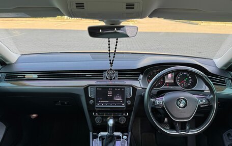Volkswagen Passat B8 рестайлинг, 2015 год, 1 820 000 рублей, 10 фотография