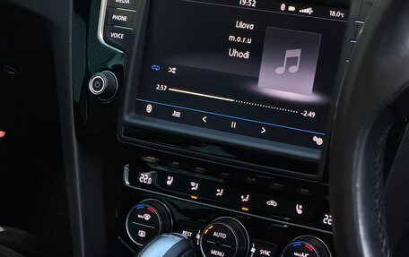 Volkswagen Passat B8 рестайлинг, 2015 год, 1 820 000 рублей, 14 фотография