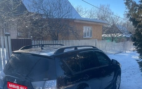 Mitsubishi Outlander III рестайлинг 3, 2011 год, 1 275 000 рублей, 2 фотография