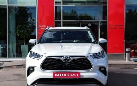 Toyota Highlander, 2025 год, 6 290 000 рублей, 8 фотография