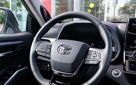 Toyota Highlander, 2025 год, 6 290 000 рублей, 12 фотография