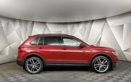 Volkswagen Tiguan II, 2019 год, 2 345 000 рублей, 6 фотография