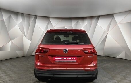 Volkswagen Tiguan II, 2019 год, 2 345 000 рублей, 8 фотография
