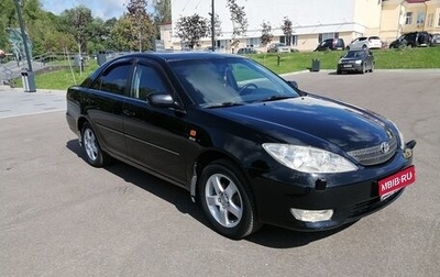Toyota Camry V40, 2004 год, 725 000 рублей, 1 фотография