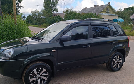 Hyundai Tucson III, 2008 год, 900 000 рублей, 3 фотография