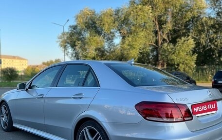 Mercedes-Benz E-Класс, 2013 год, 2 100 000 рублей, 10 фотография