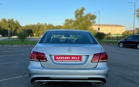 Mercedes-Benz E-Класс, 2013 год, 2 100 000 рублей, 11 фотография