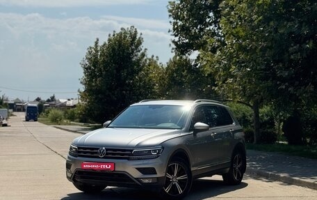 Volkswagen Tiguan II, 2017 год, 2 800 000 рублей, 1 фотография
