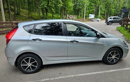 Hyundai Solaris II рестайлинг, 2012 год, 950 000 рублей, 1 фотография