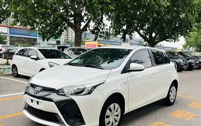 Toyota Yaris, 2022 год, 1 300 035 рублей, 1 фотография