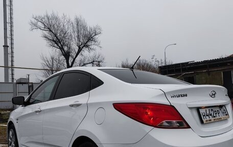 Hyundai Solaris II рестайлинг, 2015 год, 1 050 000 рублей, 6 фотография