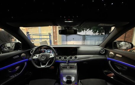 Mercedes-Benz E-Класс, 2017 год, 3 300 000 рублей, 9 фотография