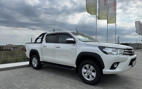 Toyota Hilux VIII, 2018 год, 2 770 000 рублей, 10 фотография