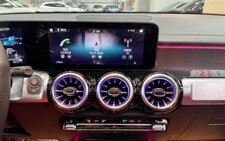 Mercedes-Benz GLB AMG, 2022 год, 3 980 000 рублей, 11 фотография