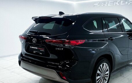 Toyota Highlander, 2025 год, 5 300 000 рублей, 26 фотография