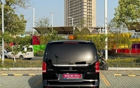 Mercedes-Benz V-Класс, 2021 год, 4 570 000 рублей, 12 фотография