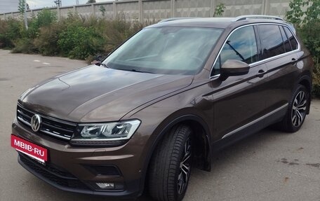 Volkswagen Tiguan II, 2017 год, 2 050 000 рублей, 2 фотография