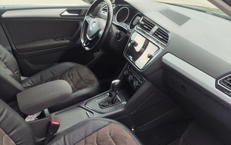 Volkswagen Tiguan II, 2017 год, 2 050 000 рублей, 13 фотография